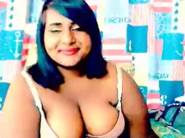 Patiala girl self shot nude video – hairy legs, navel and pussy !!!